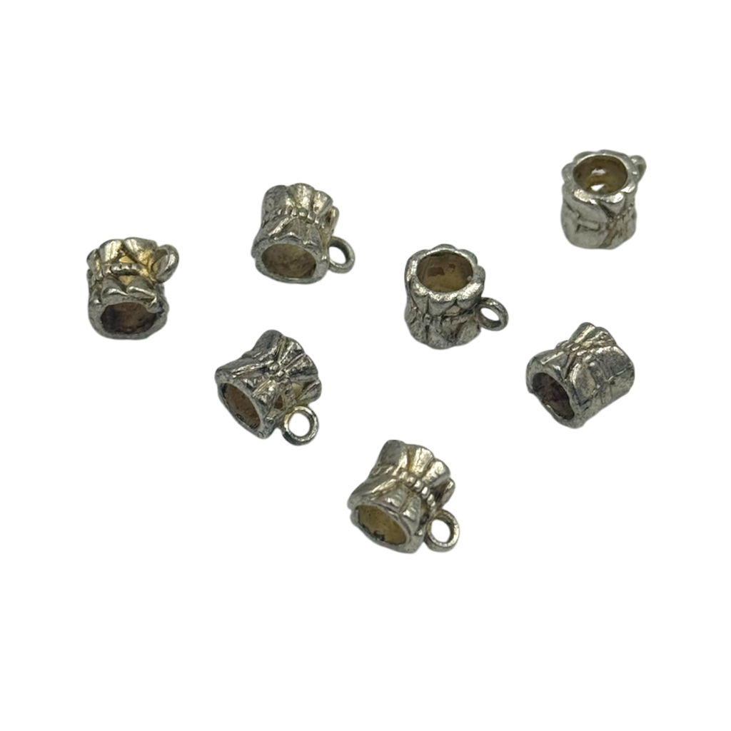 Cintre de style tibétain, Perles renflouer , Sans cadmium & sans nickel & sans plomb, Coupe, couleur d'argent, 10x6x8mm, Trou: 2mm, diamètre intérieur: 4.3x4.4 mm (x1 unité)